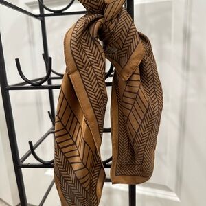 Coach Bag Twillie Elegant Brown Patterned Women's Scarf